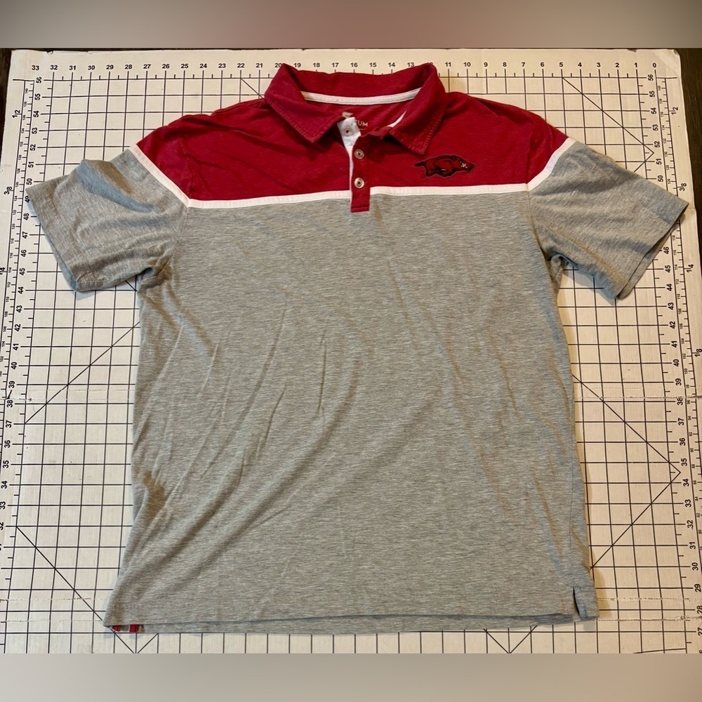 Colosseum Men’s‎ Large Arkansas Razorbacks Red/Grey Polo Shirt